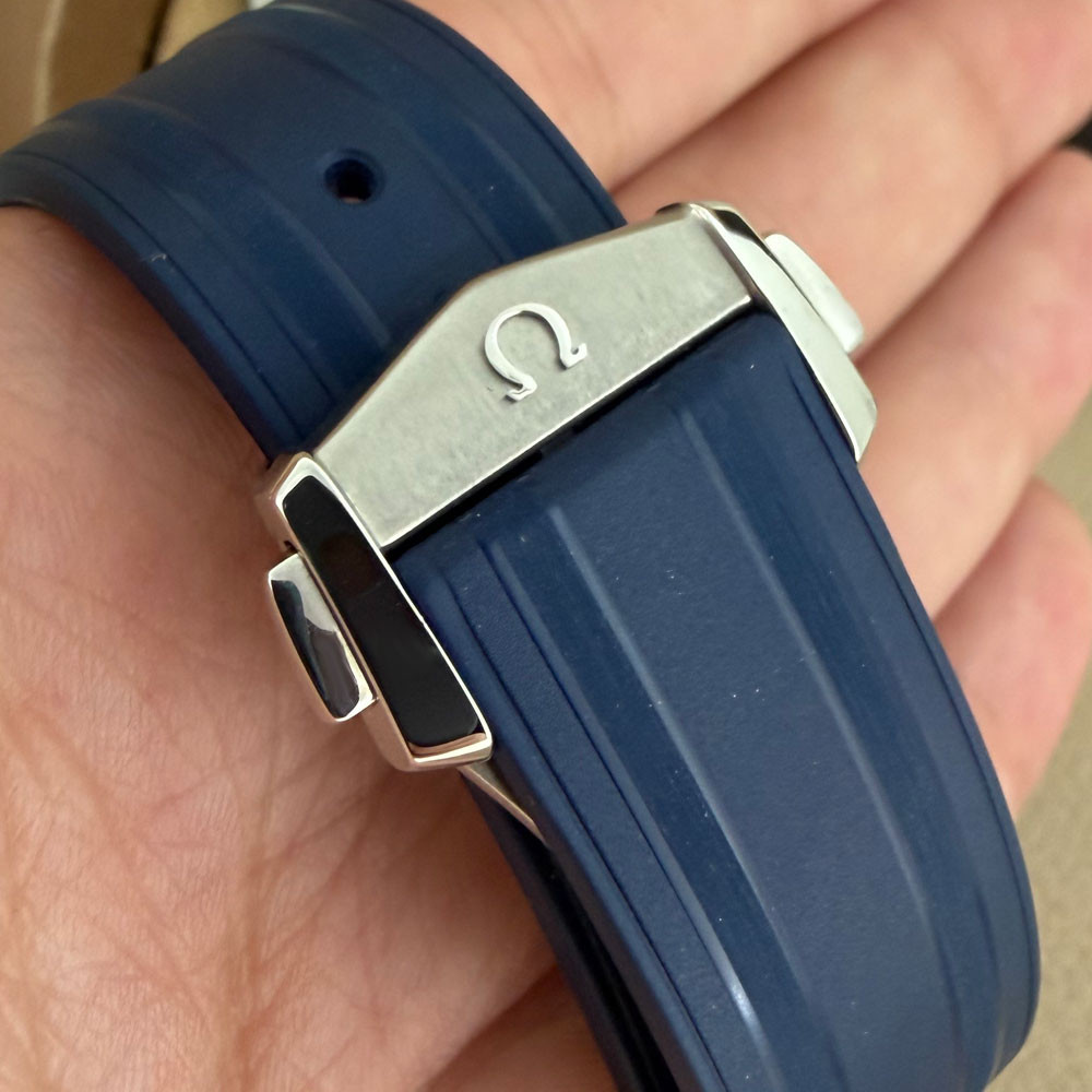 Omega Seamaster 300 Co Axial 21030422003001 11