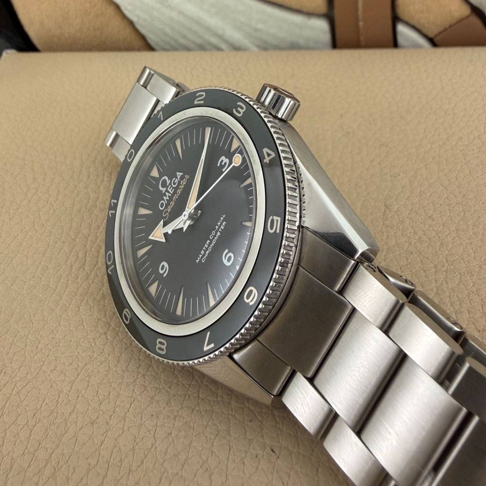 Omega Seamaster 300 Spectre Limited Edition James Bond 007 23332412101001 16