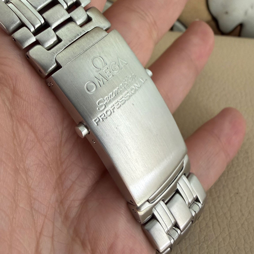 Omega Seamaster 300 M 25318000 168 1603 8
