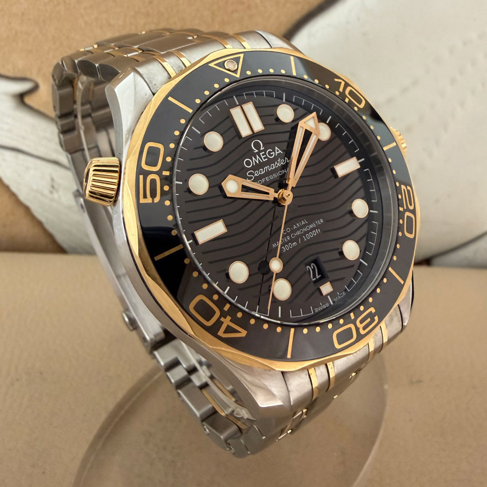 Omega Seamaster Diver 300 21020422001002 3