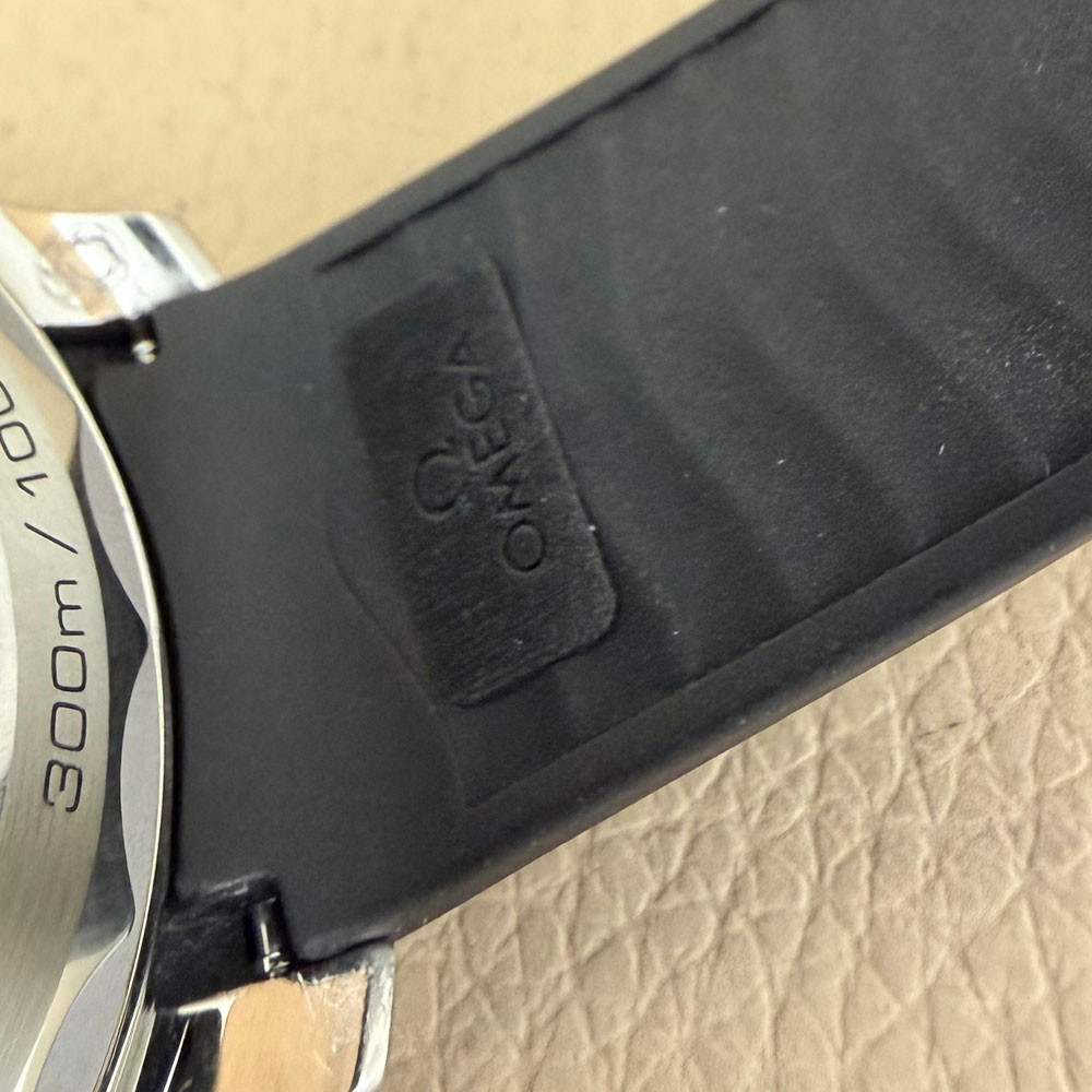 Omega Seamaster Diver 300 21022422001002 9