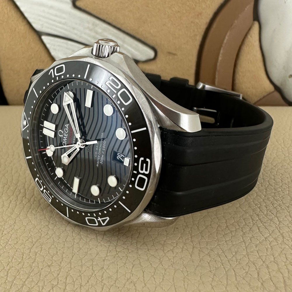 Omega Seamaster CoAxial 21032422001001 10