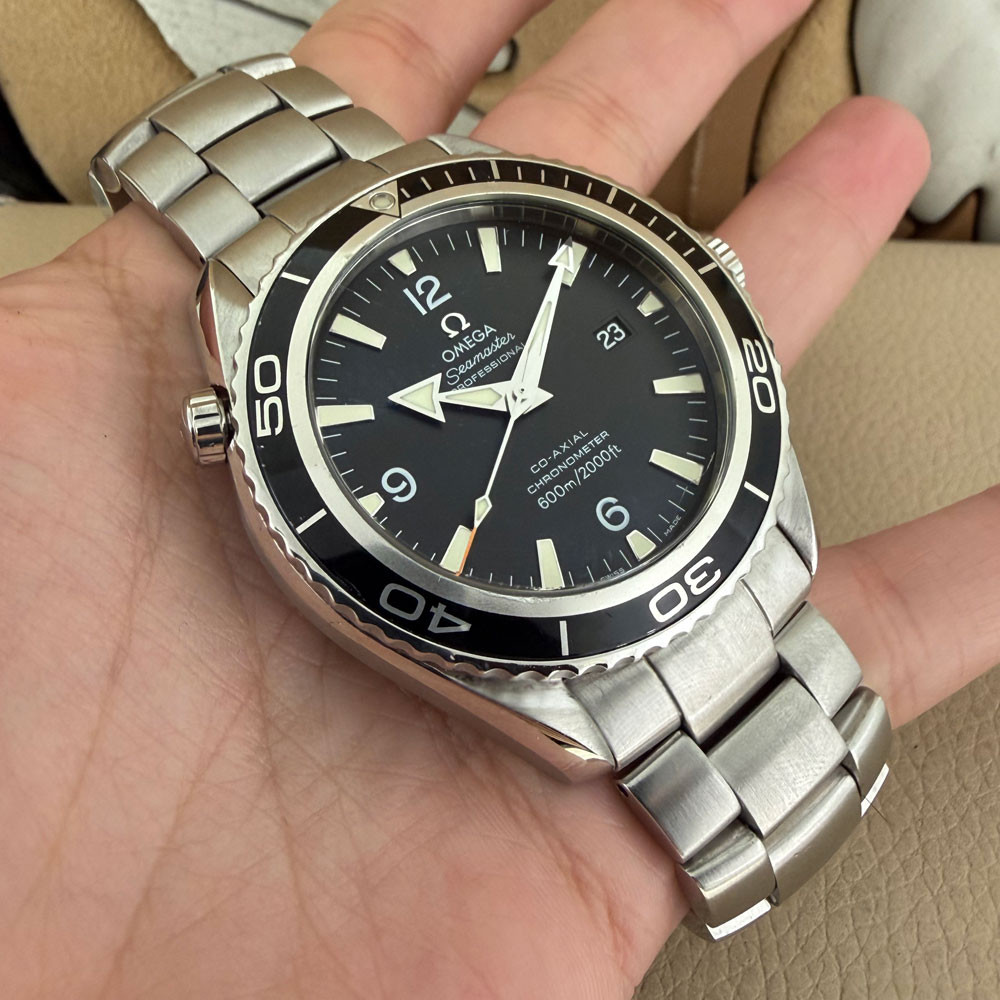 Omega Seamaster Planet Ocean CoAxial 22005000 9