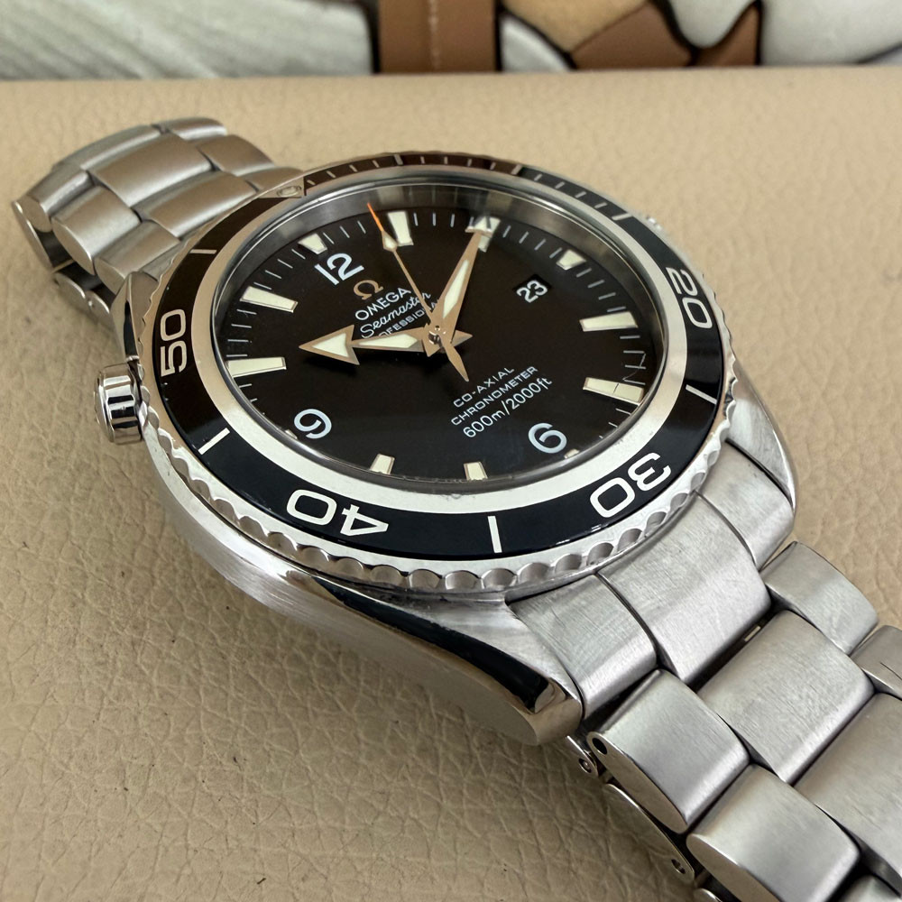 Omega Seamaster Planet Ocean CoAxial 22005000 12