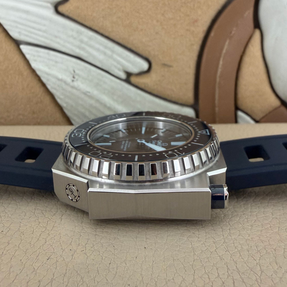 Omega Seamaster Ploprof 1200m 22732552103001 11