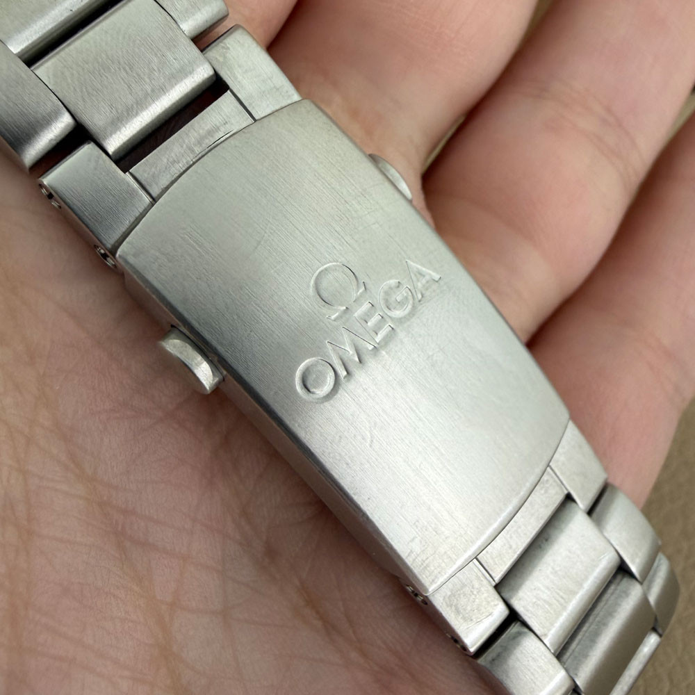 Omega Seamaster Planet Ocean 600M 23230422101003 9