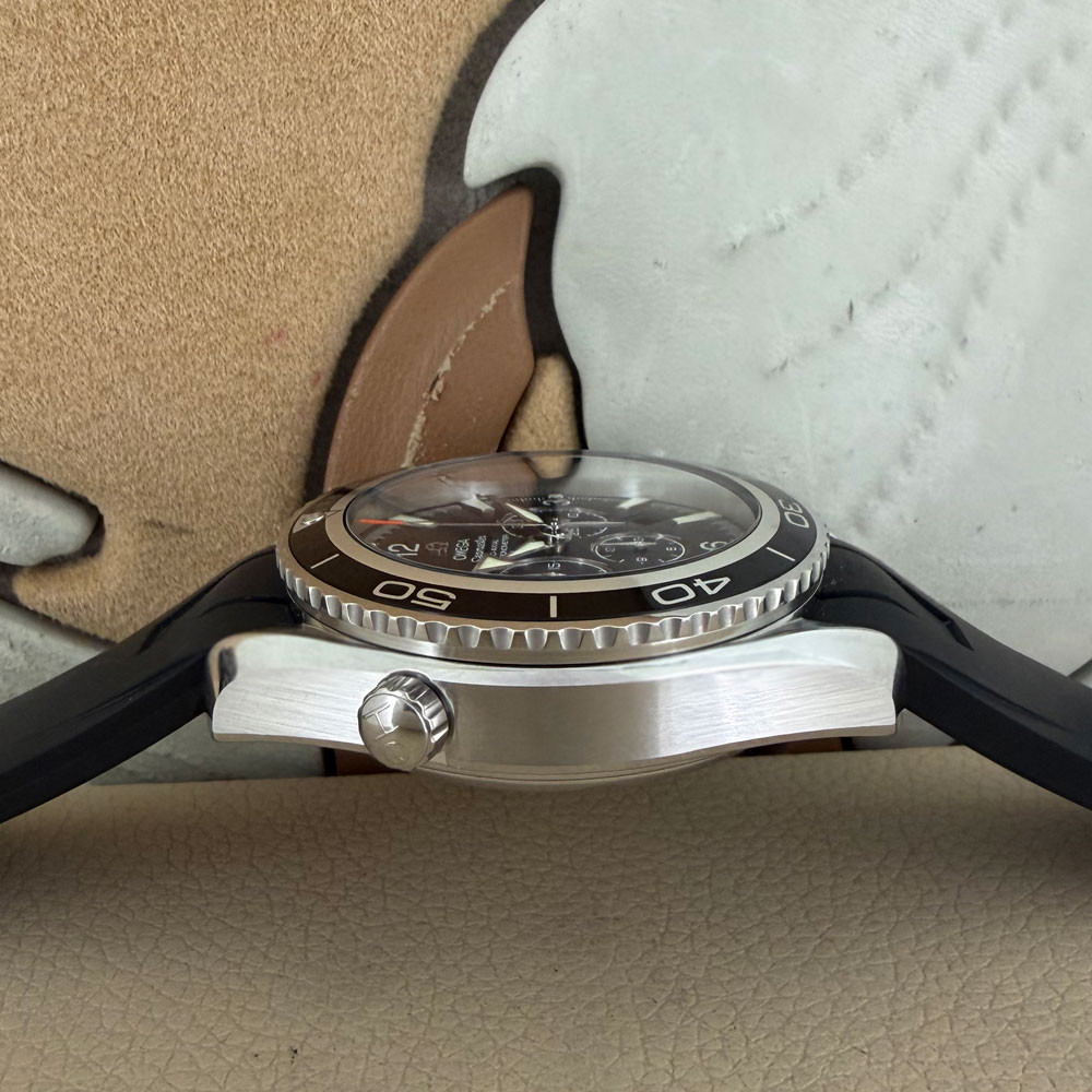 Omega Seamaster Planet Ocean Chronograph 29105081 11
