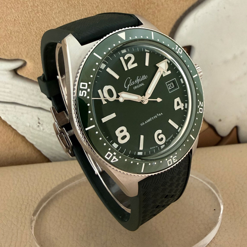Glashutte Original SeaQ 1-39-11-13-83-37 3