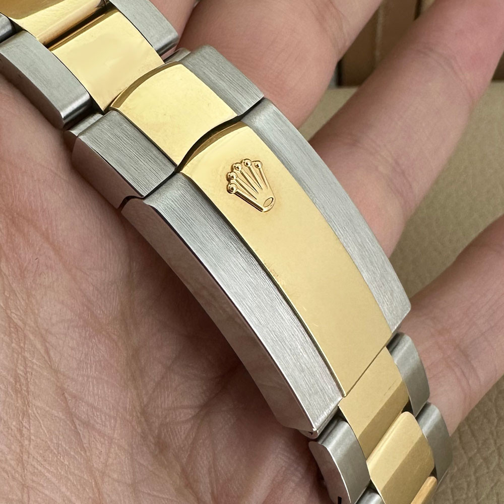 Rolex Sky-Dweller 326933 9