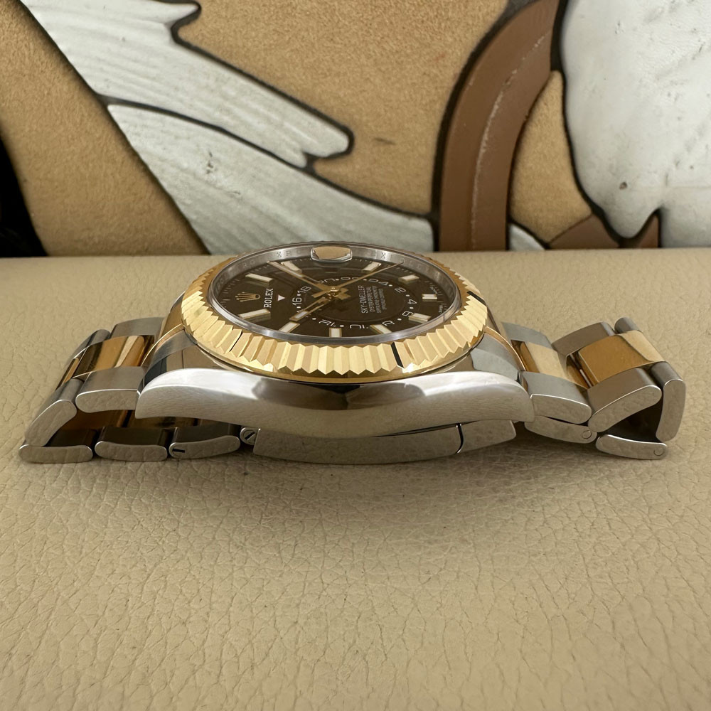 Rolex Sky-Dweller 326933 12