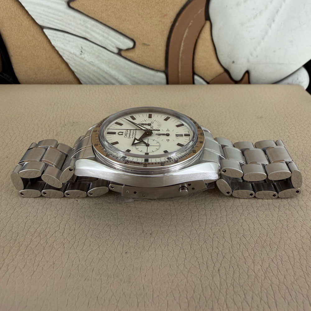 Omega Speedmaster Broad Arrow 1780022 11