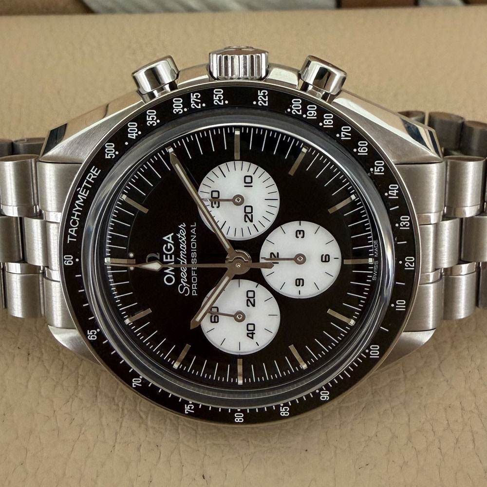 Omega Speedmaster Moonwatch Professional 31030425001004 15