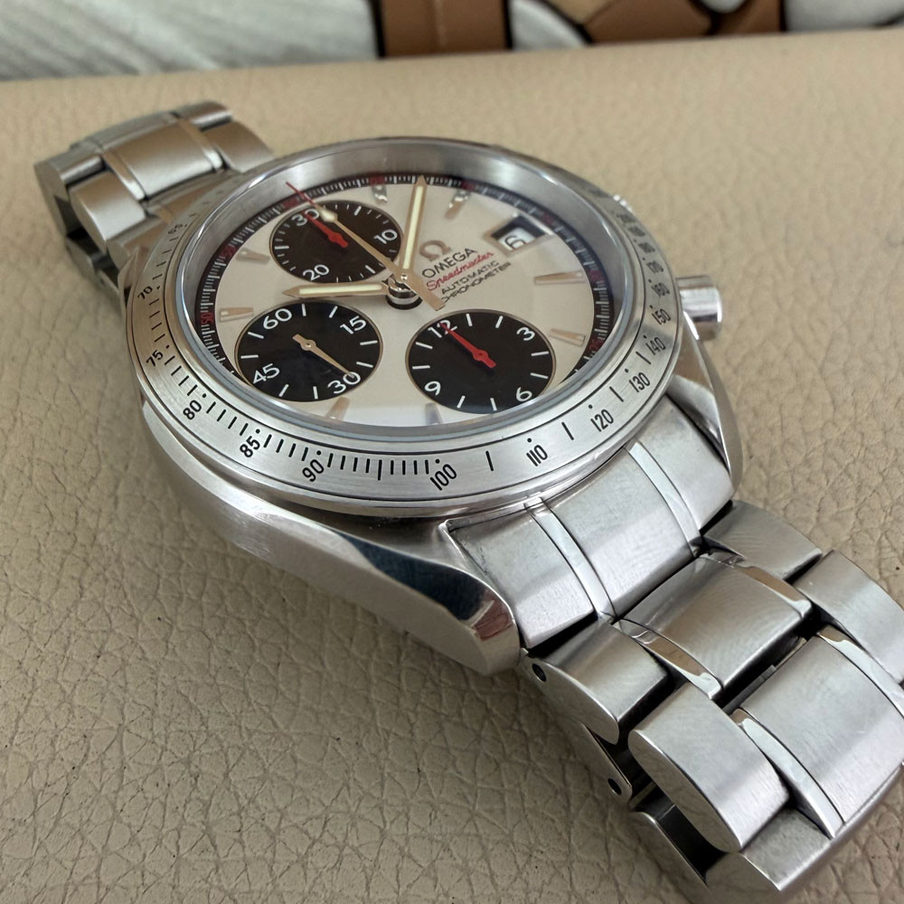 Omega Speedmaster Date 32113100 13