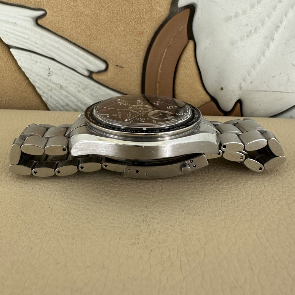 Omega Speedmaster Legend Michael Schumacher 32130445001001 12