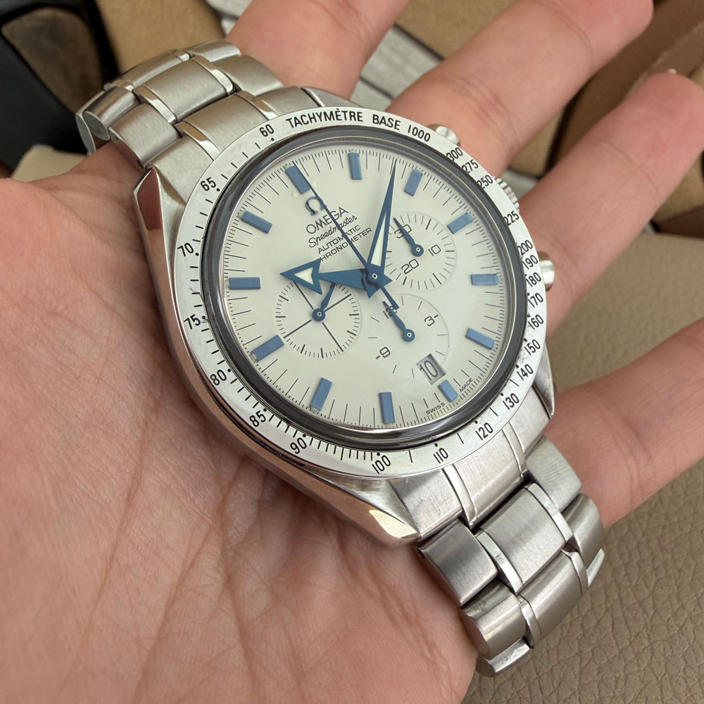 Omega Speedmaster Broad Arrow 35512000 10
