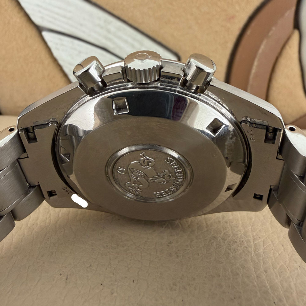 Omega Speedmaster Broad Arrow 35945000 8