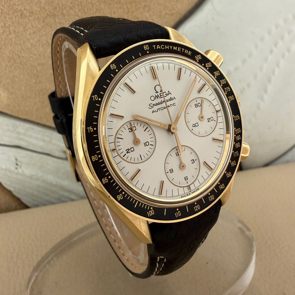 Omega Speedmaster Reduced 18 Kt Gold 1750032 2
