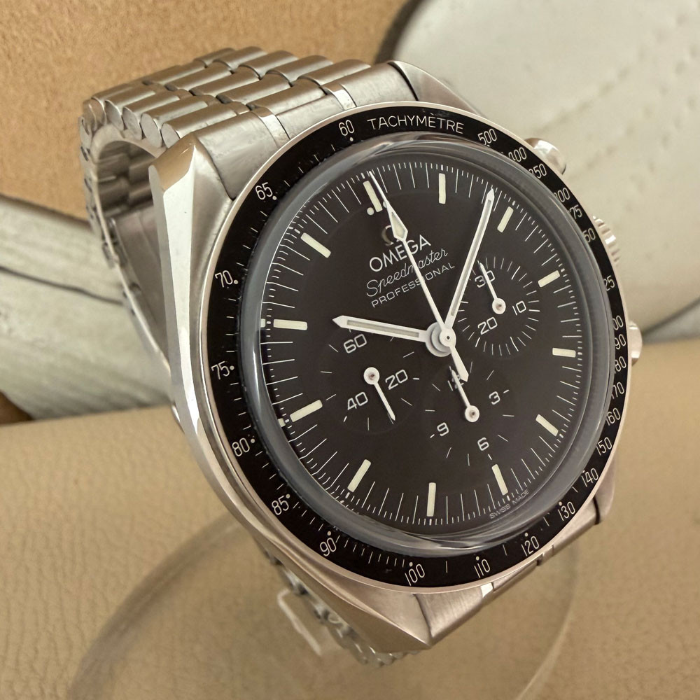 Omega Speedmaster Moonwatch Sapphire Sandwich 31030425001002 3