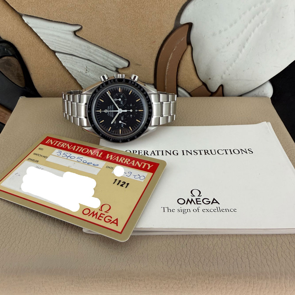 Omega Speedmaster Moonwatch 1450022 35705000 1