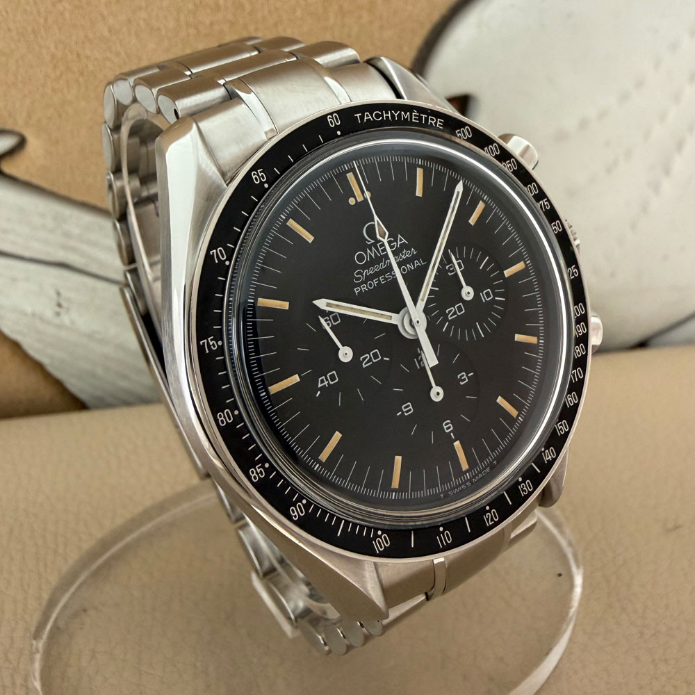 Omega Speedmaster Moonwatch 1450022 35705000 3