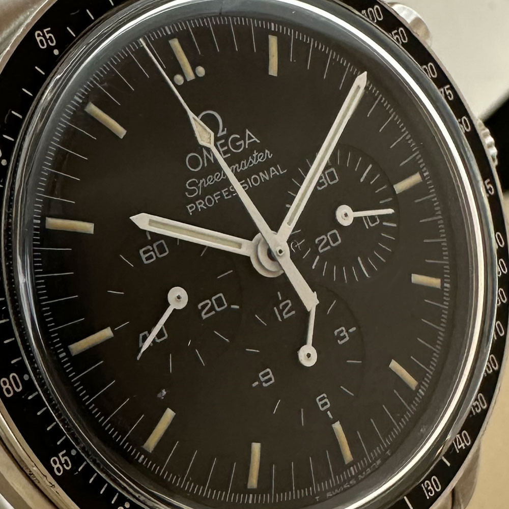 Omega Speedmaster Moonwatch Tritium Dial 1450022 5
