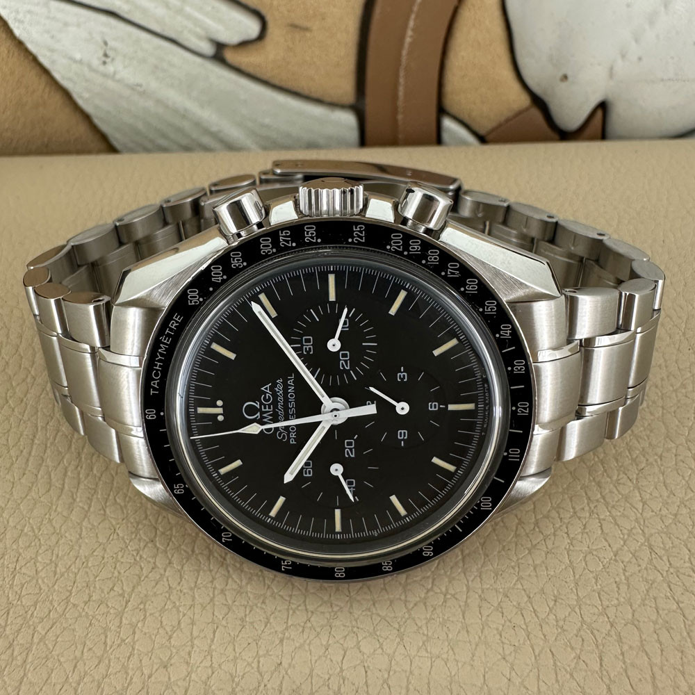 Omega Speedmaster Moonwatch Tritium Dial 1450022 6