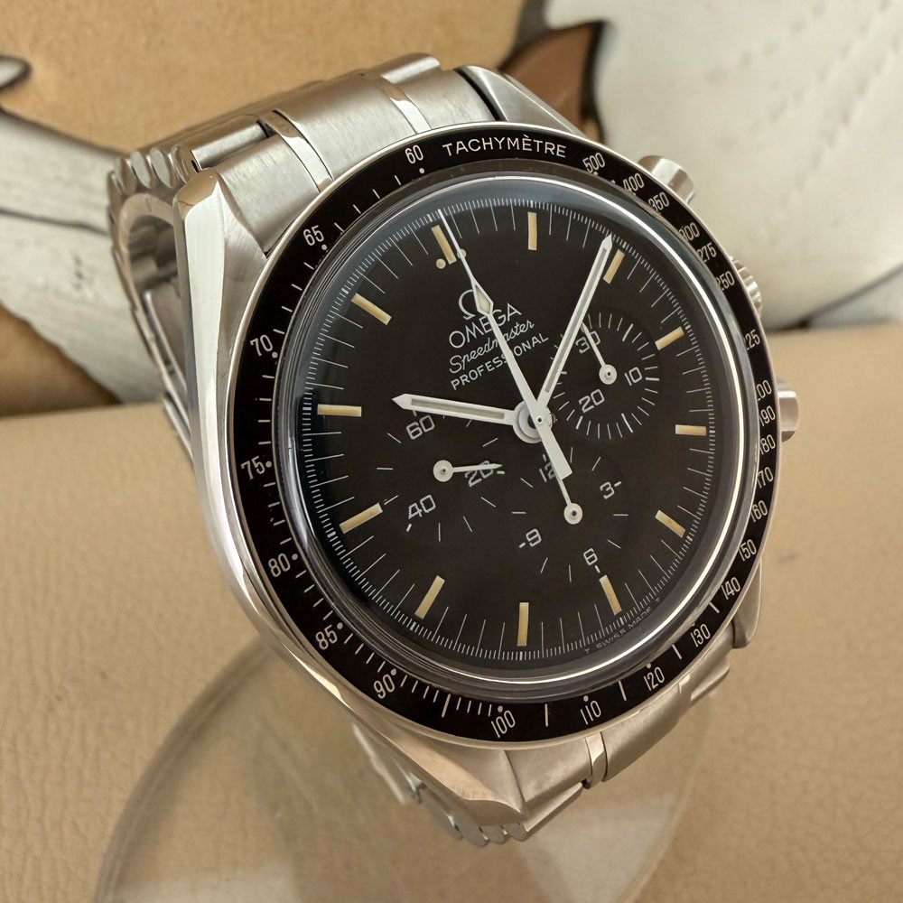 Omega Speedmaster Moonwatch Tritium Dial 1450022 3