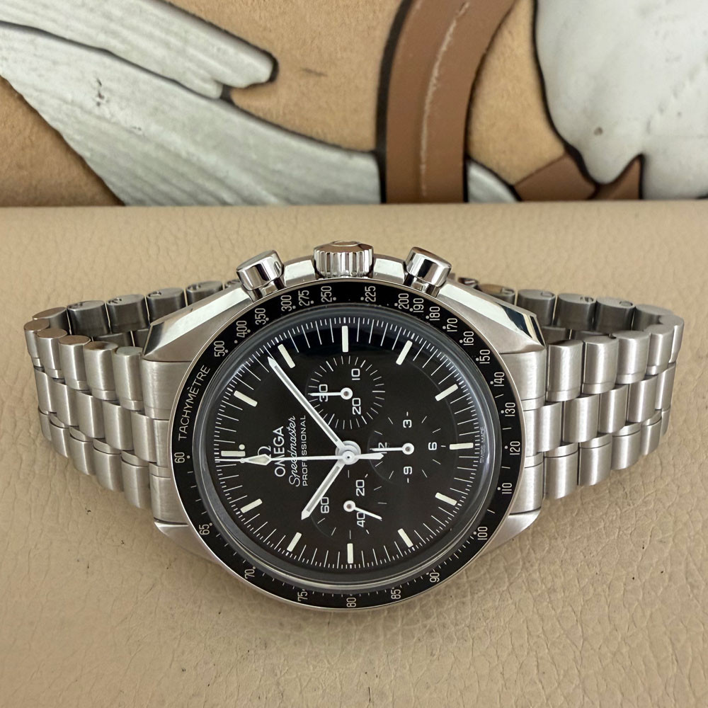 Omega Speedmaster Moonwatch Co  Axial 31030425001001 7