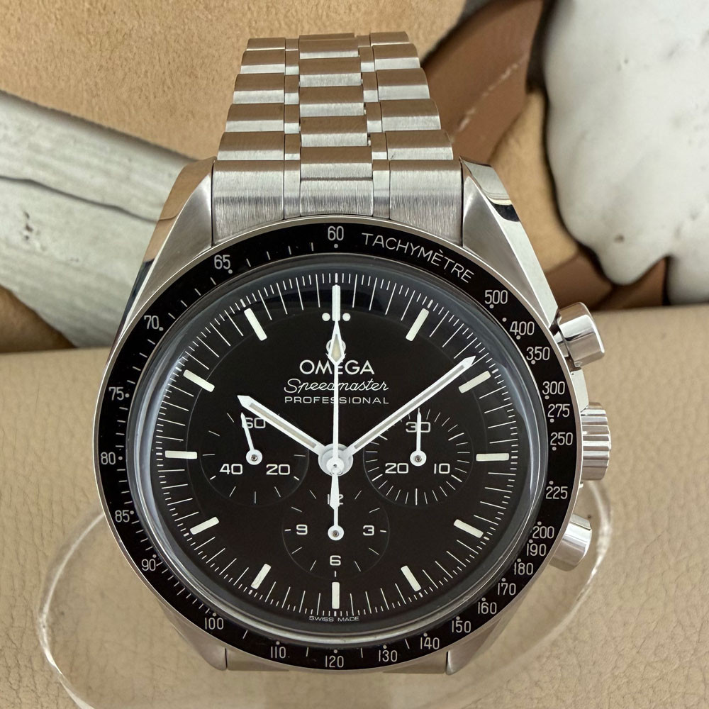 Omega Speedmaster Moonwatch Co  Axial 31030425001001 0