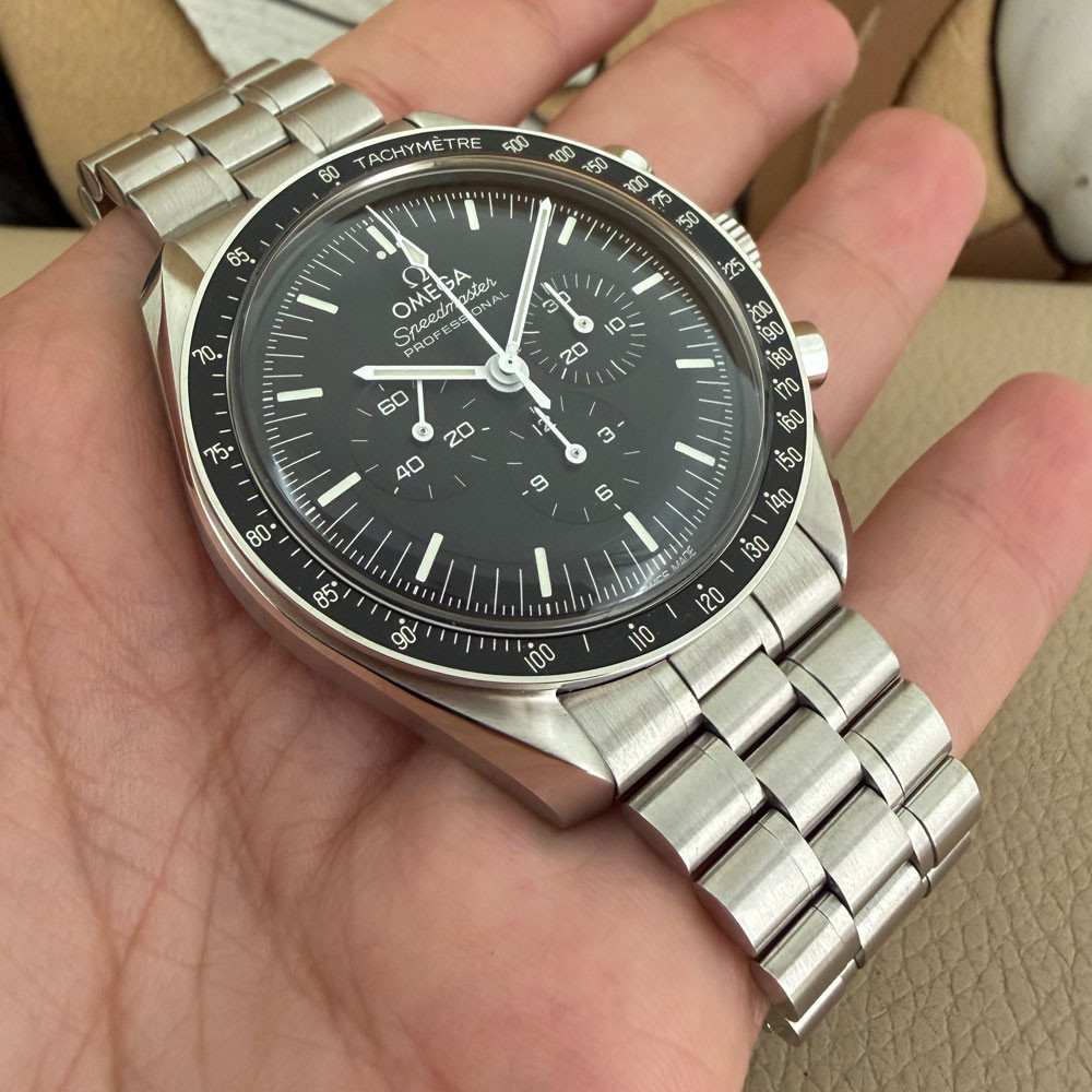 Omega Speedmaster Moonwatch Co  Axial 31030425001001 11