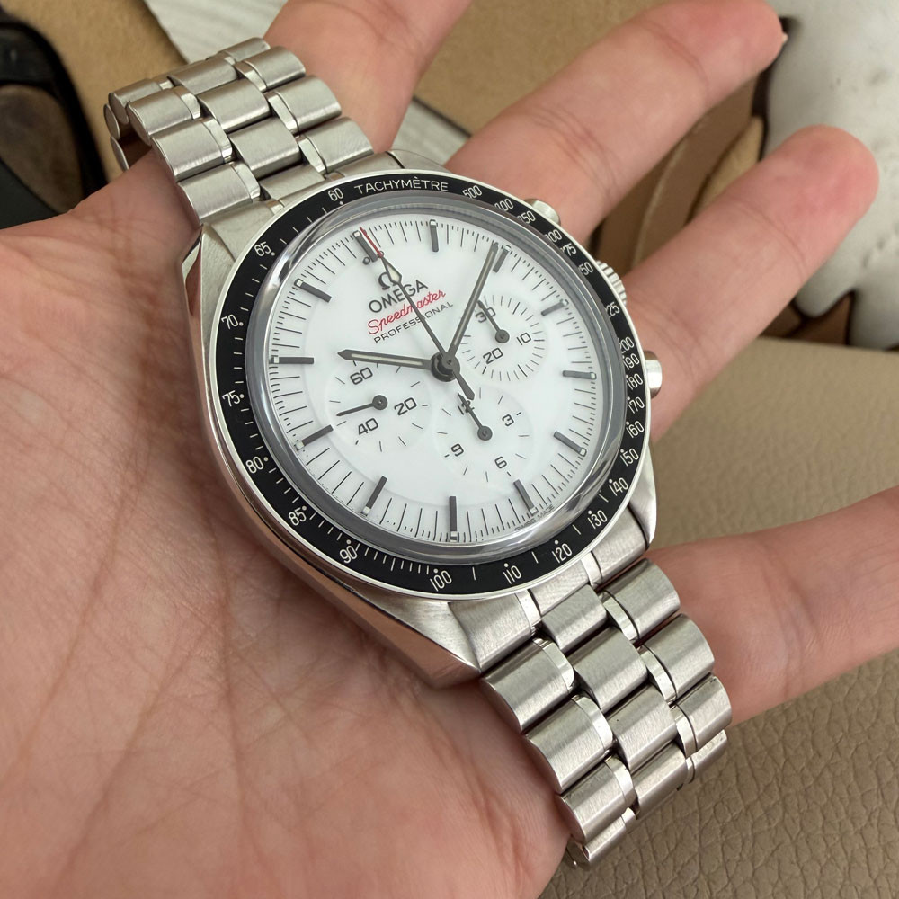Omega Speedmaster Moonwatch Professional 31030425004001 10