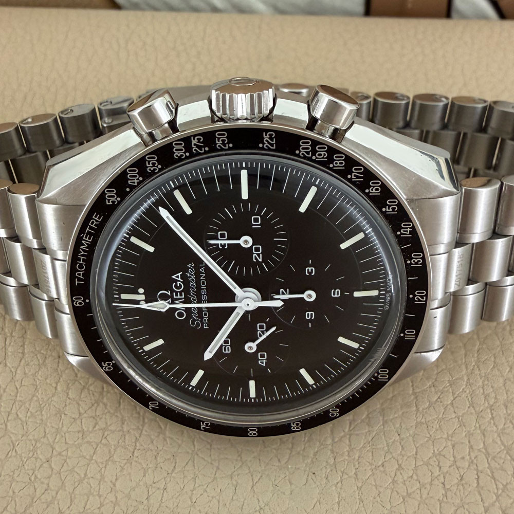 Omega Speedmaster Moonwatch 31032425001001 14
