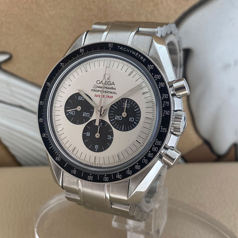 Omega Speedmaster Moonwatch Apollo 11 35th Anniversary 35693100 5