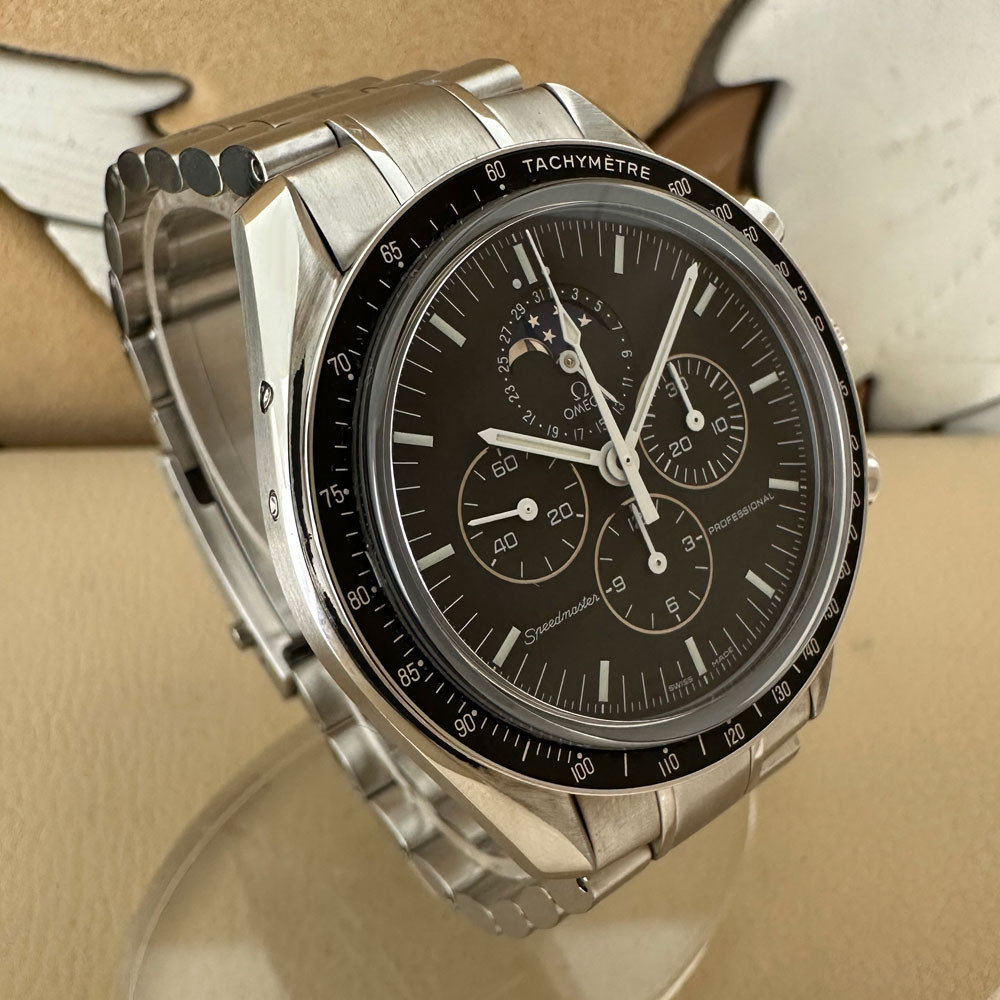 Omega Speedmaster Moonwatch Moonphase 38765031 3
