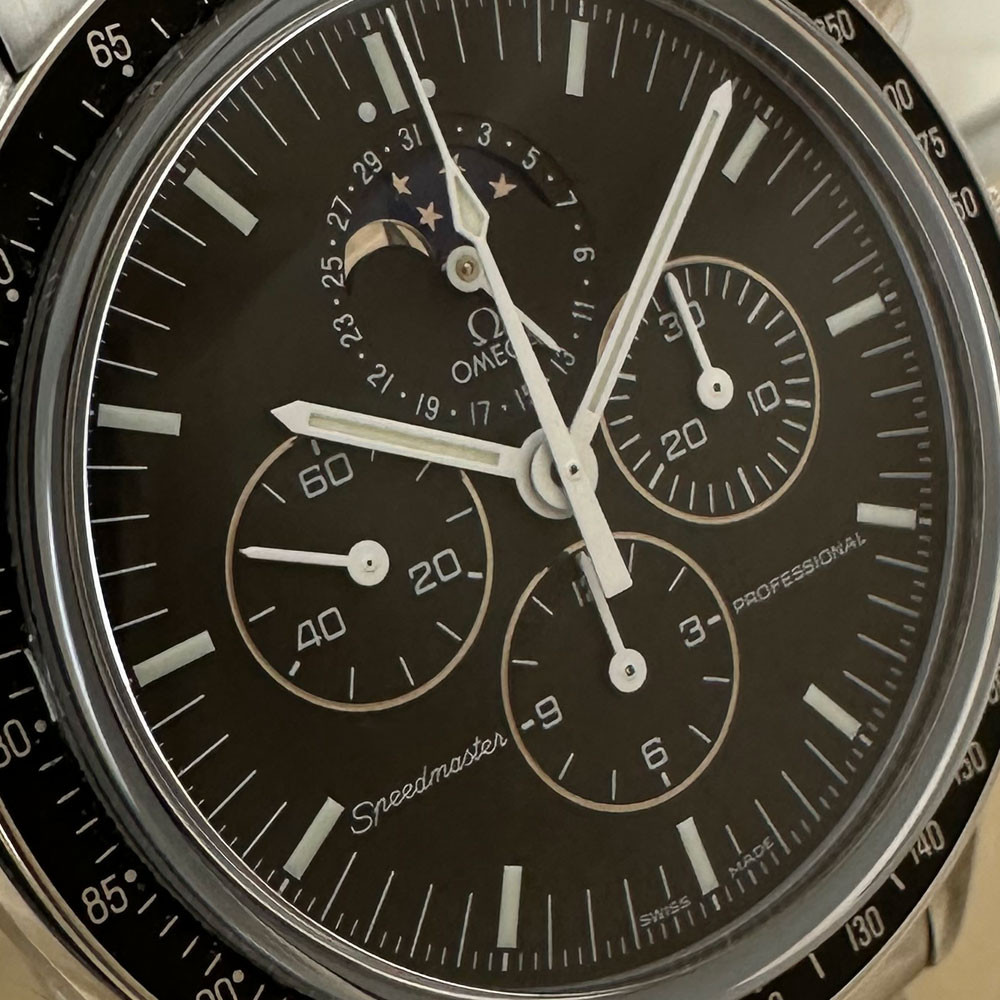 Omega Speedmaster Moonwatch Moonphase 38765031 6
