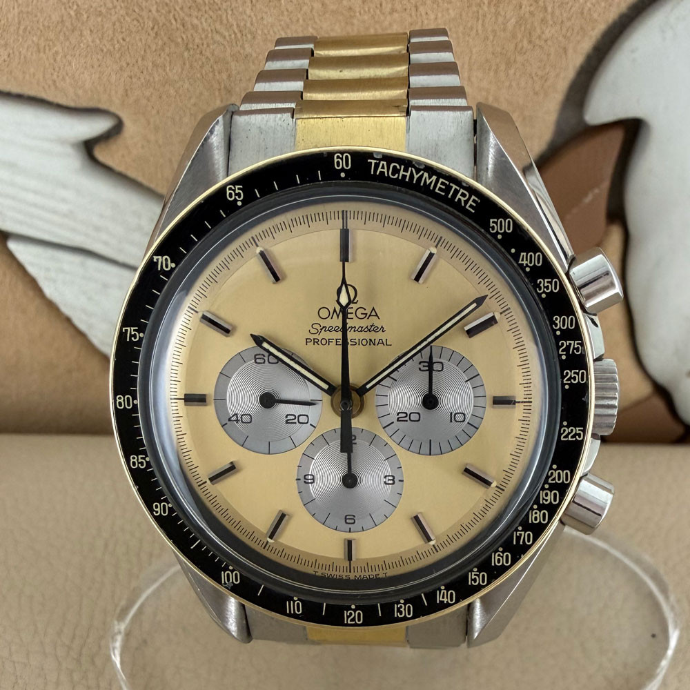 Omega Speedmaster Moonwatch Professional DD145.022 0