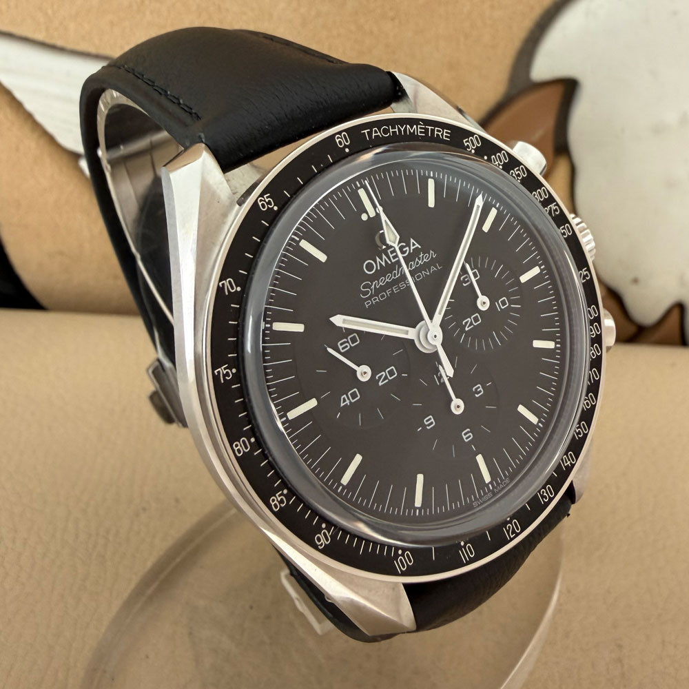 Omega Speedmaster Professional Moonwatch 31032425001002 3