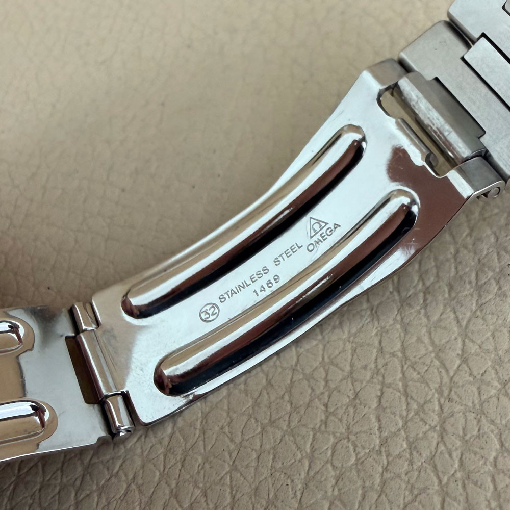 Omega Speedmaster Reduced 35105000 11