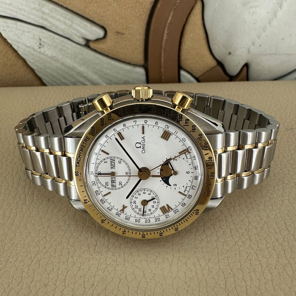 Omega Speedmaster Triple date Moon Phase 1750034 7