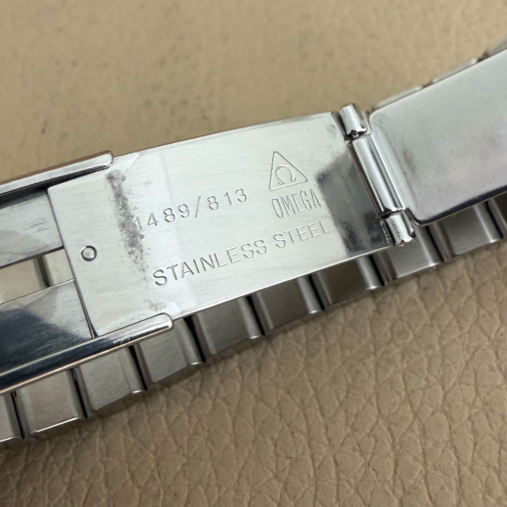 Omega Speedmaster Triple date Moon Phase 1750034 11