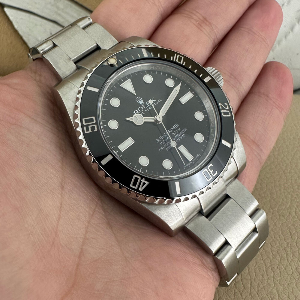 Rolex Submariner 114060 10
