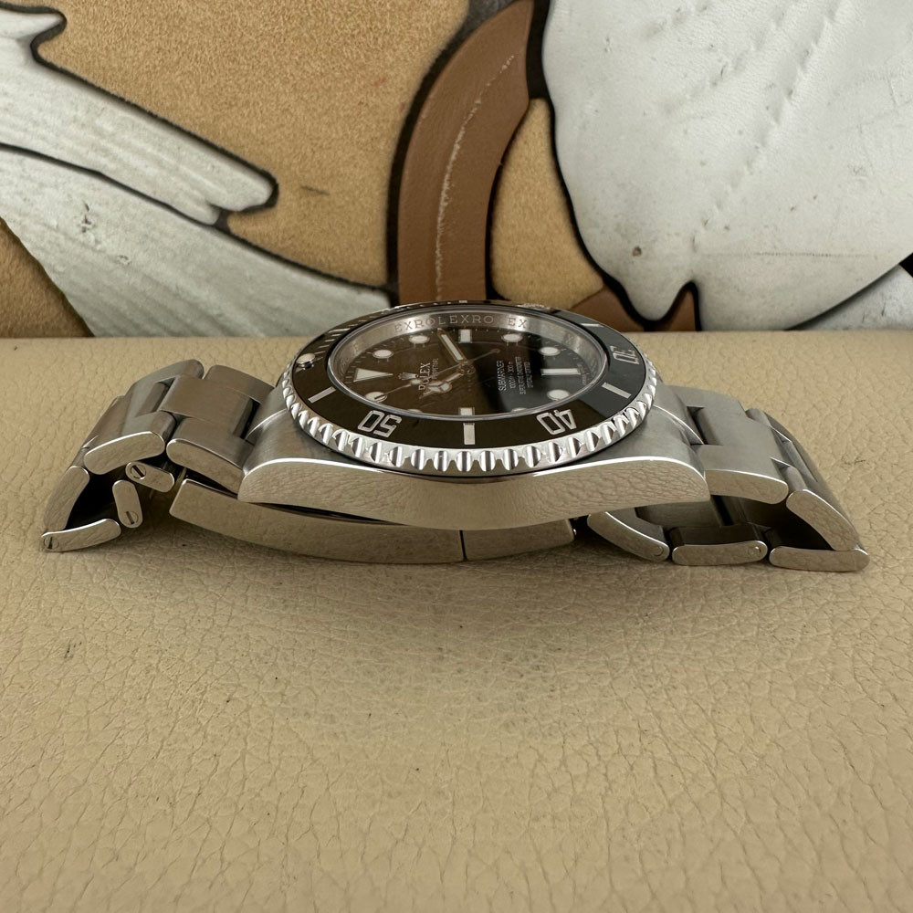 Rolex Submariner 114060 12