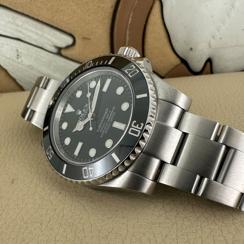 Rolex Submariner 114060 15