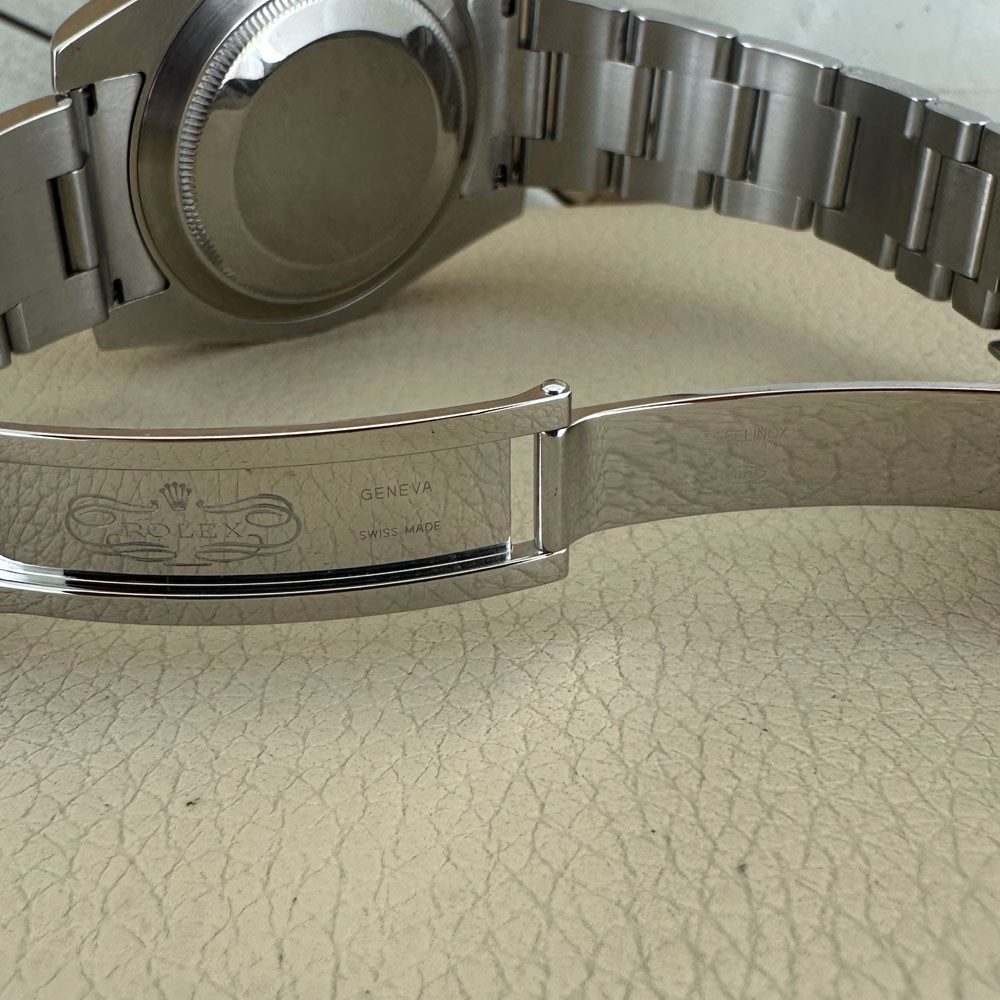 Rolex Submariner 116610LN 10