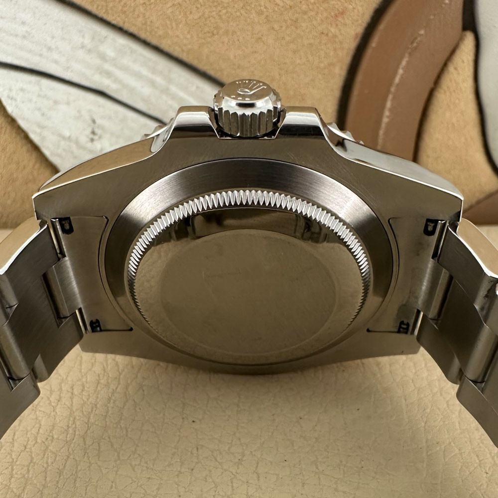 Rolex Submariner 116610LN 7