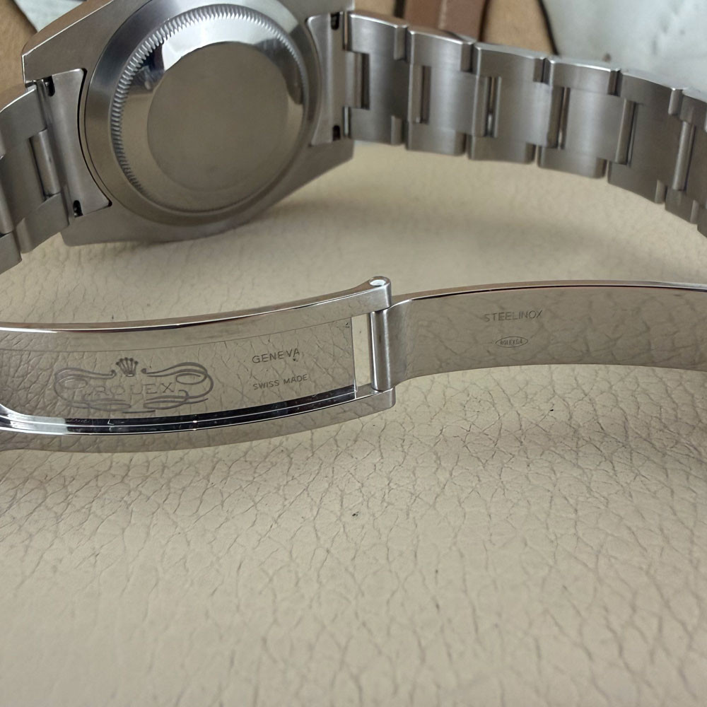 Rolex Submariner 116610LN 9