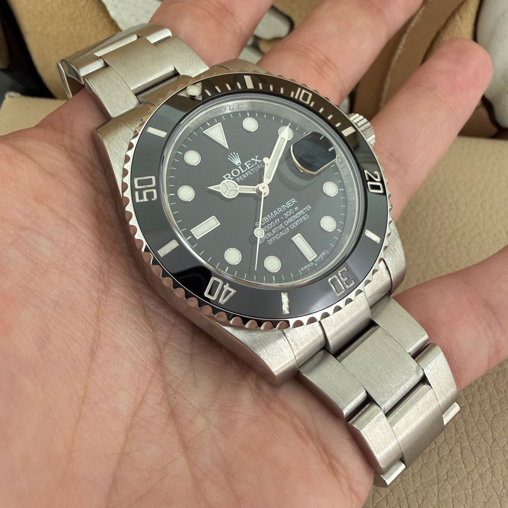 Rolex Submariner 116610LN 10