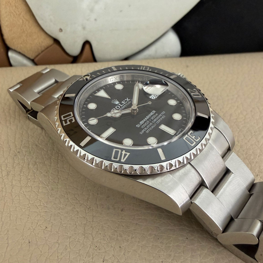 Rolex Submariner 116610LN 13