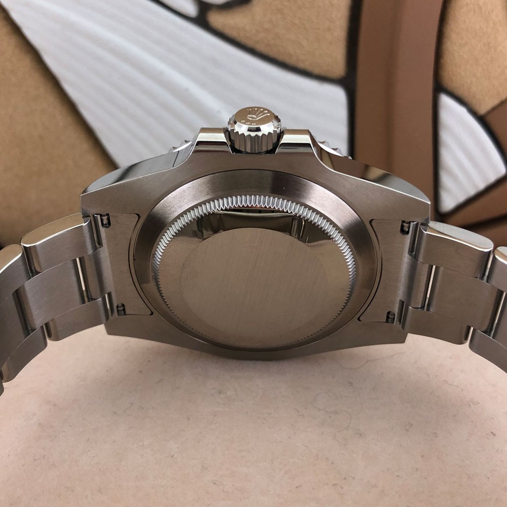 Rolex Submariner Date 116610LN 6
