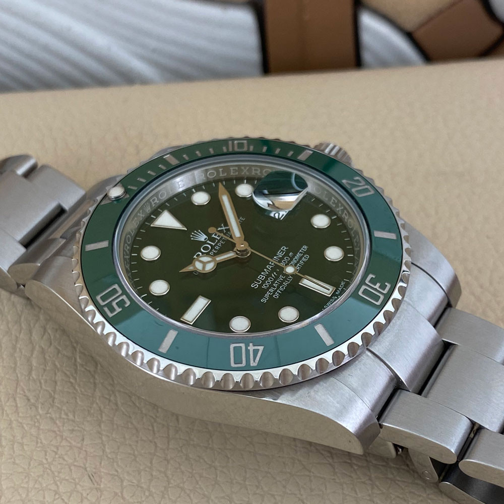 Rolex Submariner Hulk 116610LV 13